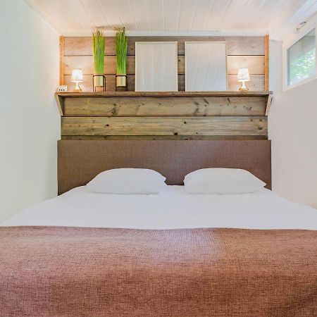 Upscale Bungalow In Lanaken With Private Garden Экстерьер фото